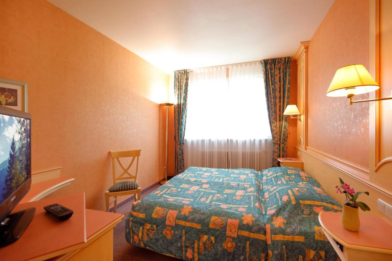 Hotel Gruber Steinheim ภายนอก รูปภาพ